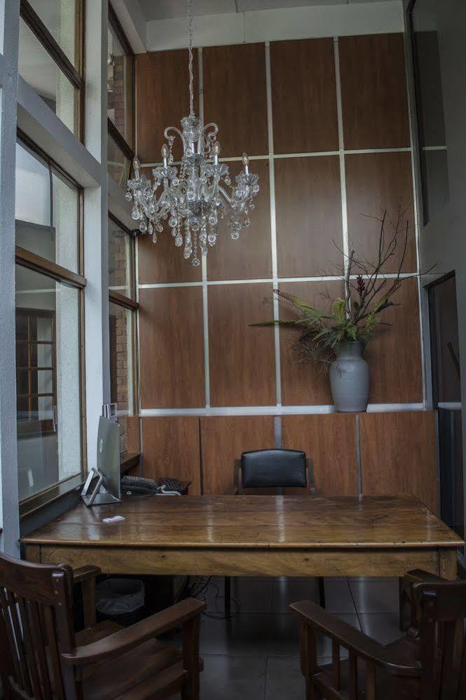 Hotel Residencia Del Sol Ville de Guatemala Extérieur photo