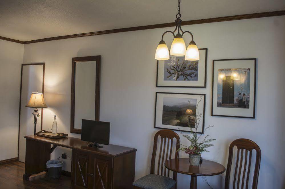 Hotel Residencia Del Sol Ville de Guatemala Extérieur photo